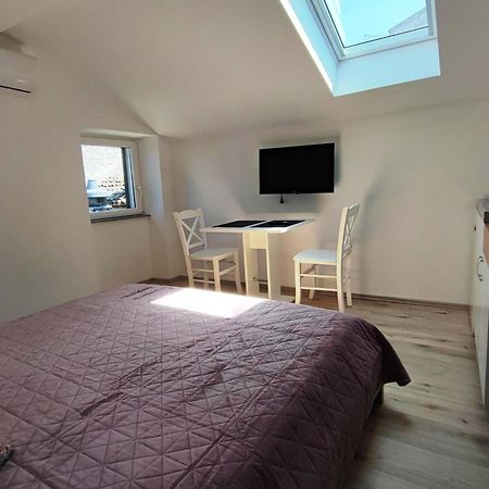 Crystal Deluxe Lägenhet Rovinj Exteriör bild