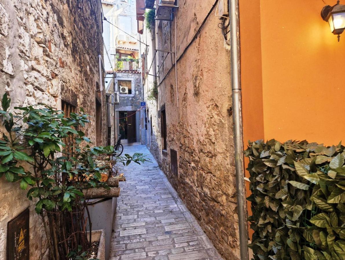 Crystal Deluxe Lägenhet Rovinj Exteriör bild